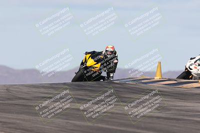 media/Nov-16-2025-Race Pace (Sun) [[8c5fa54630]]/Verified Riders/1-Turns 9 and 10 (925am)/